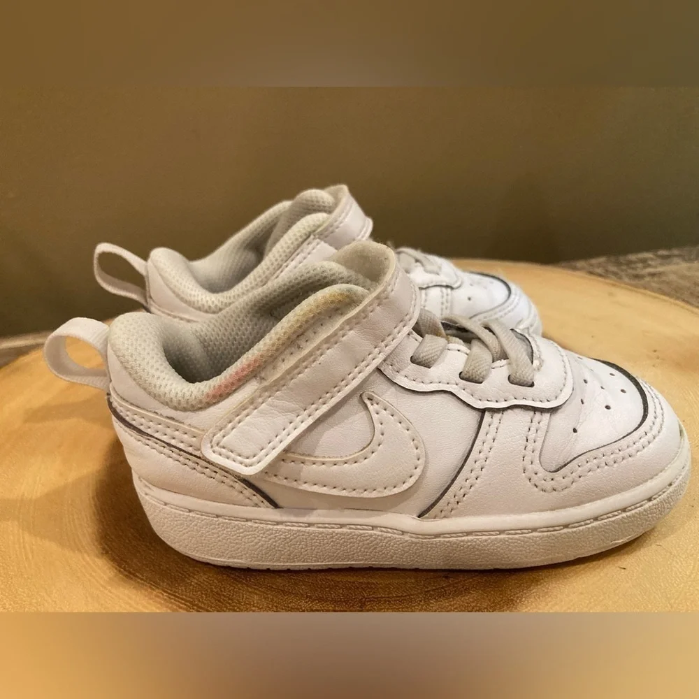 Nike Court Borough Low 2‎ Trainers Unisex Kids White Size US 7C